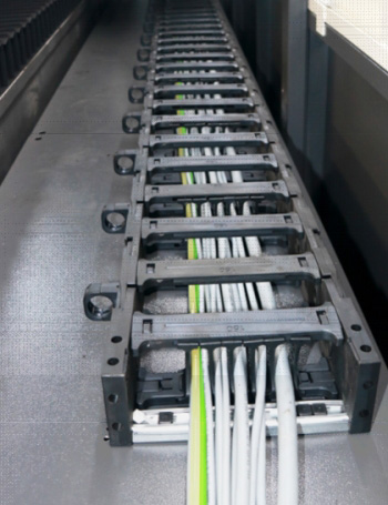 力星激光勝利之星全防護(hù)交換臺激光切割機(jī)-性能穩(wěn)定