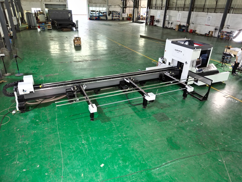 雙卡盤管材激光切管機(jī)！讓您實(shí)用高效金屬管材加工