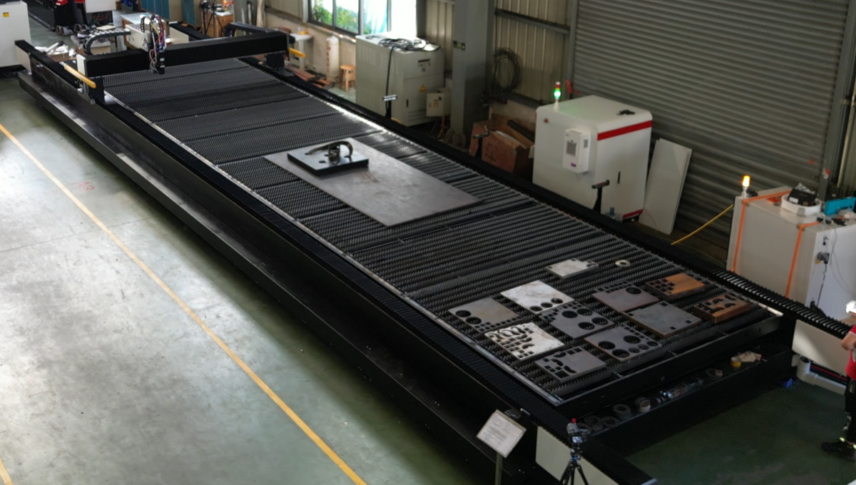 20000瓦激光切割機45毫米碳鋼整板加工工藝